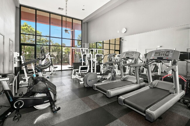 Building Photo - 1780 Kettner Blvd