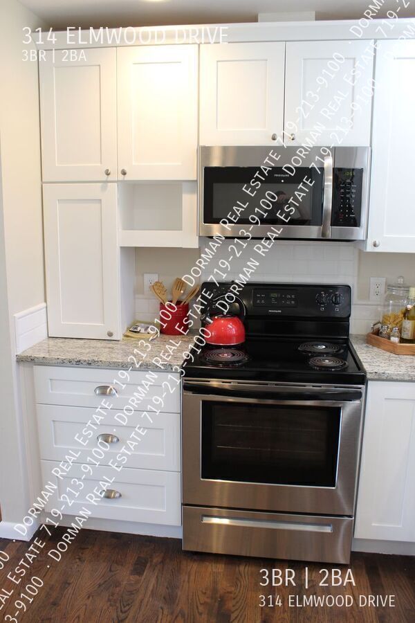 Building Photo - 314 Elmwood Dr