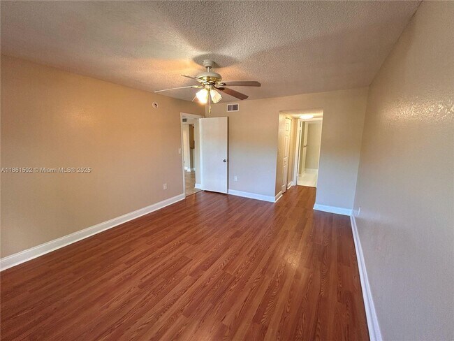 Building Photo - 4255 N University Dr