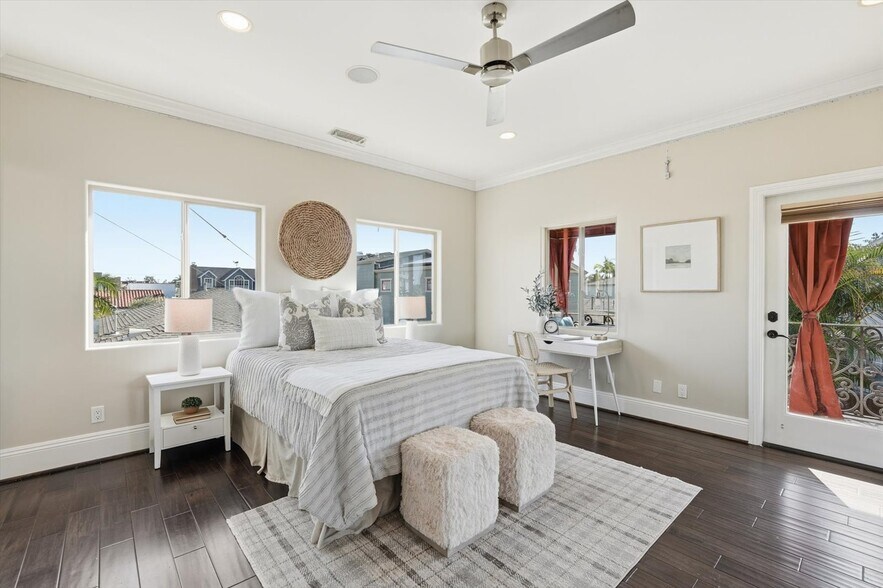 Building Photo - 5433 E The Toledo