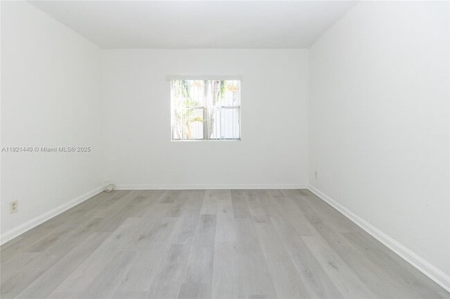 Building Photo - 1840 Fillmore St