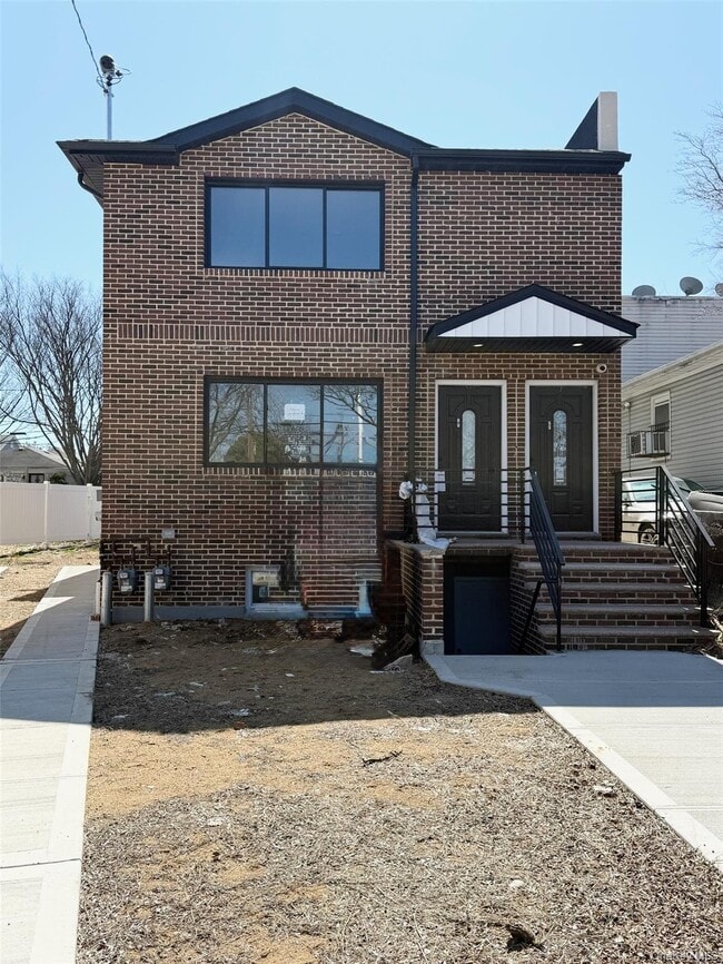 Building Photo - 139-18 Lakewood Ave