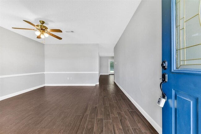 Building Photo - 206 Ron Cir