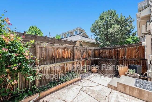 Building Photo - 9021 W Phillips Dr