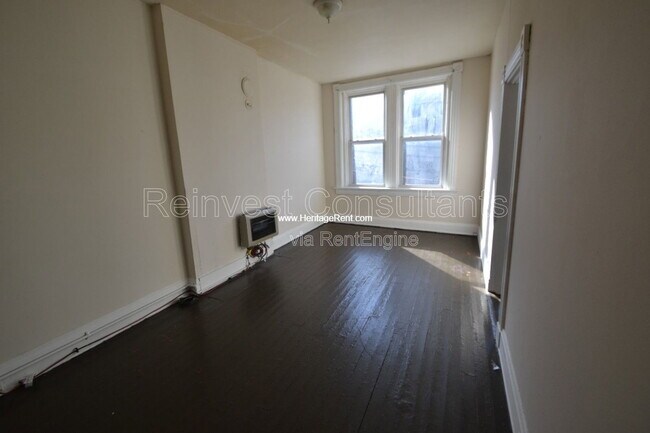 Building Photo - 1042 Marshall Ave