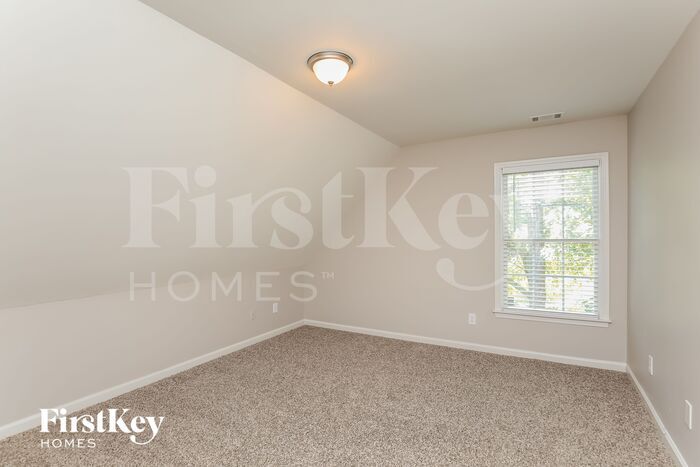 Building Photo - 4124 Lake Oconee Dr NE