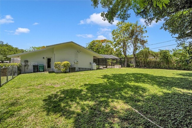 Building Photo - 13100 SW 81st Ave