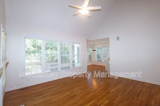 Building Photo - 4924 Olde Millcrest Ct