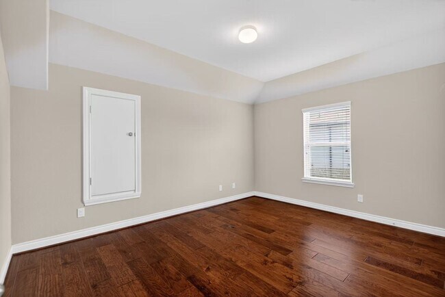 Building Photo - 25610 Fleming Lodge Ln