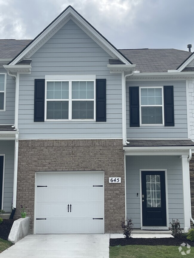 Building Photo - 645 Longtail Ln