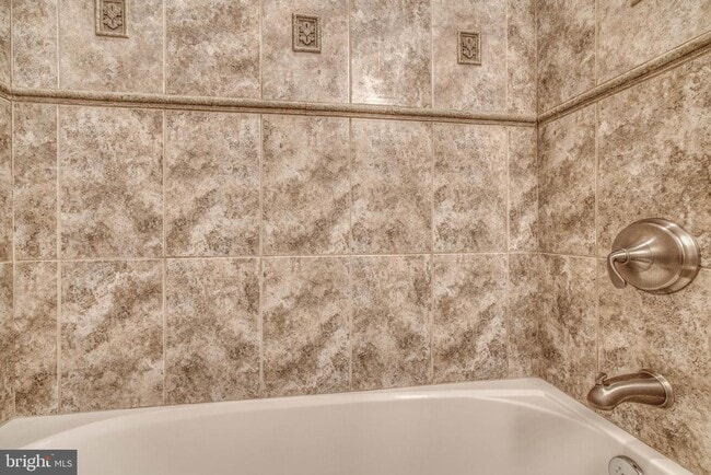 Building Photo - 1320 Race St