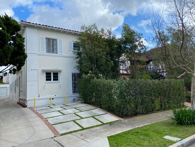 1058 Owner unit !! - 1058 S Ogden Dr