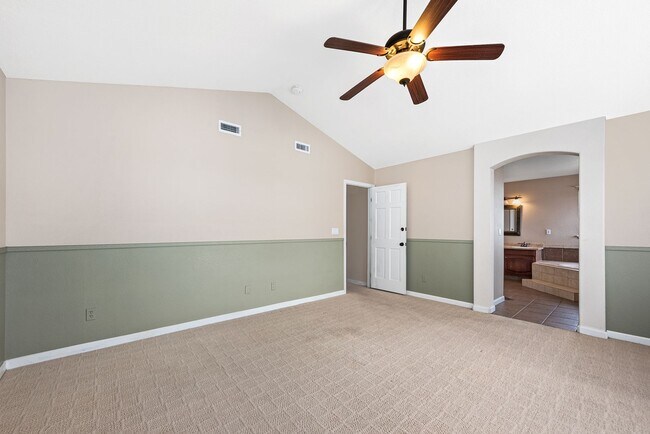 Building Photo - Long Realty & Property Management - Big home. Big yard. Big vibes. 6 beds 4 baths 3,556 sq ft Aur...