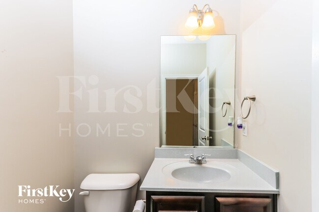 Building Photo - 356 Madison Grace Ave