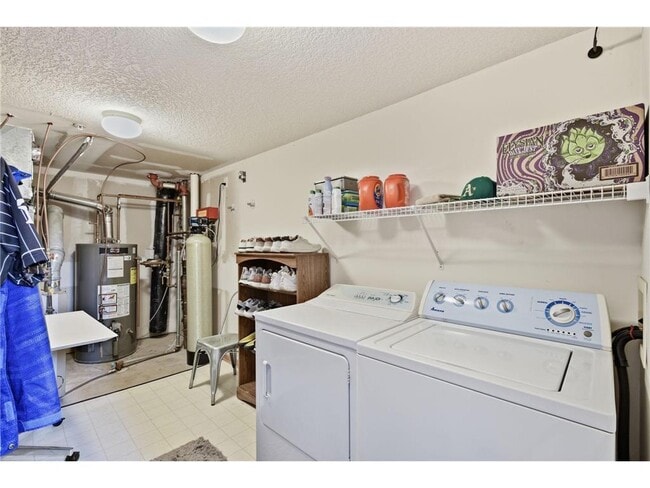 Building Photo - 13905 54th Ave N