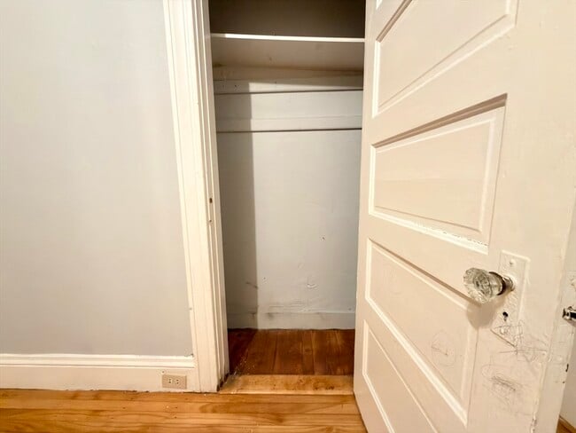 Building Photo - 90 Vernon St