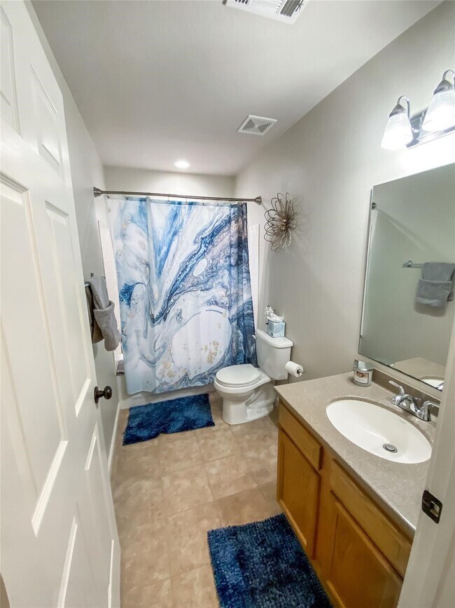 Building Photo - 254 E Sunset Dr