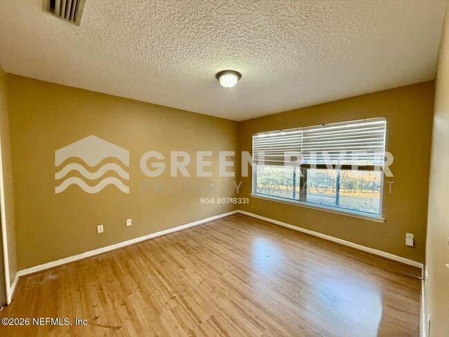 Building Photo - 1462 Scenic Oaks Dr