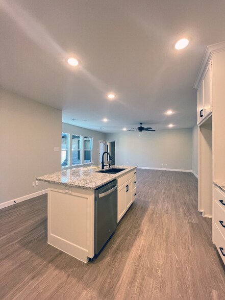 Building Photo - 1302 Milltown Rd