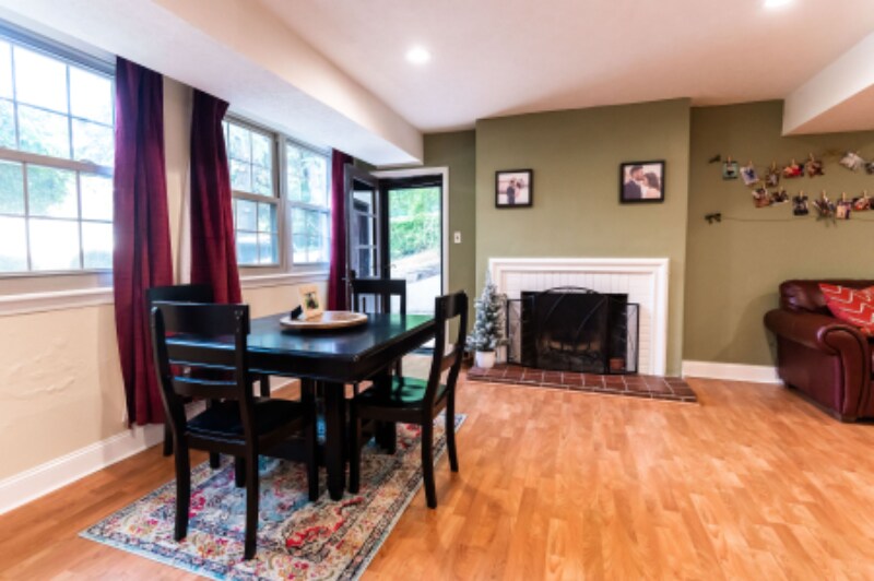 Building Photo - 1219 Greenway Ct