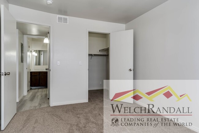 Building Photo - Charming 2 Bed 1 Bath Condo in Roy