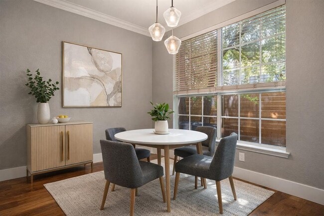 Building Photo - 2632 Century Park Blvd