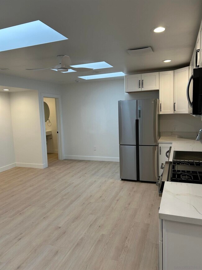 Building Photo - 1133 Sweetwater Ln