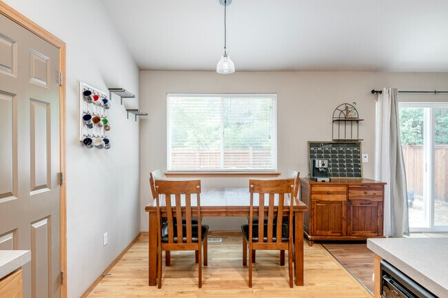 Building Photo - 15815 Yelm Terra Way SE