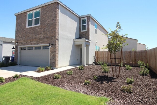 Building Photo - Brand New Lennar Home with Solar