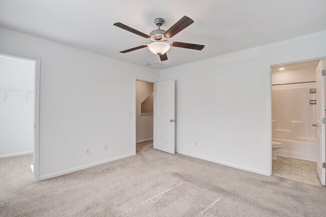 Building Photo - 200 Woodward Rd