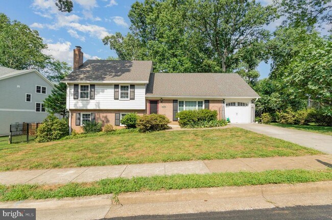 Building Photo - 519 Woodland Ct NW