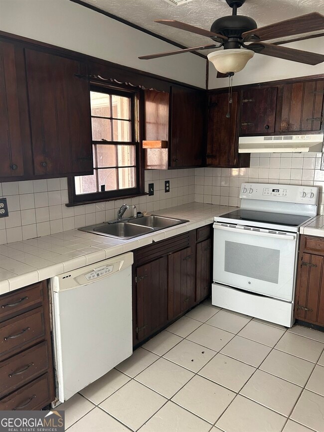 Building Photo - 1421 Villa Pines Ct NW