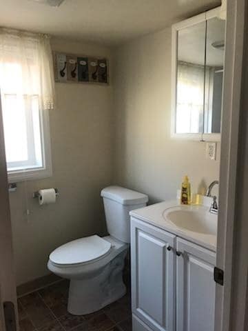 Building Photo - No Pets please! Cute and cozy home with a country feel!