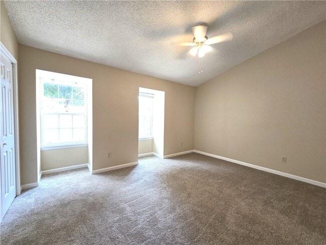 Building Photo - 227 Quail Run