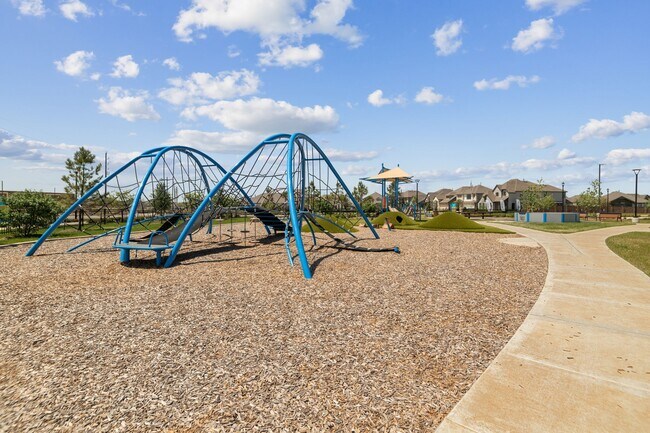 Building Photo - 3049 Sorrento Hl Dr