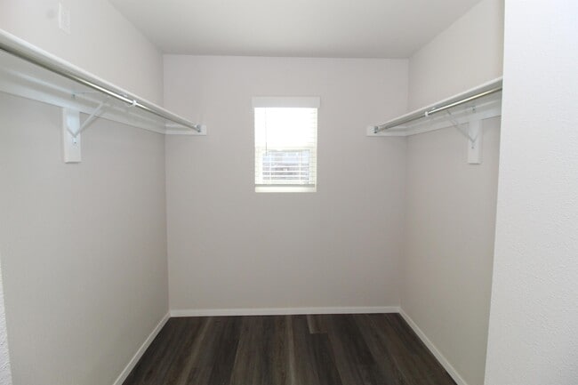 Building Photo - 3321 Gulley Ln