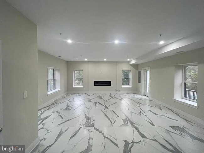 Building Photo - 8618 Jones Mill Rd