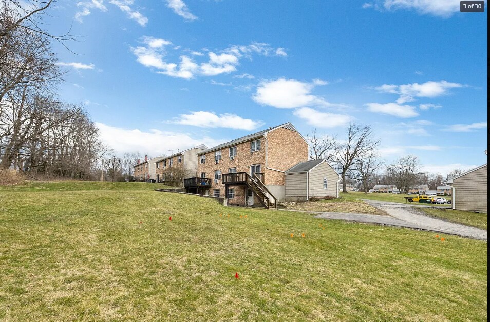Building Photo - 41 Whisconier Vlg