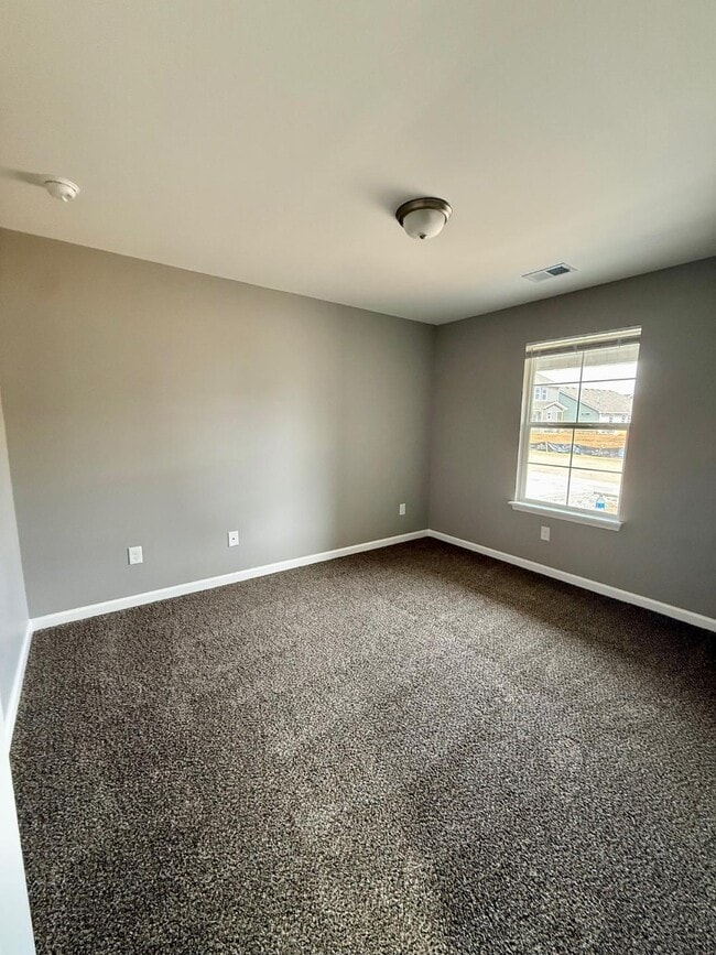 Building Photo - 203 Jared Parker Wy