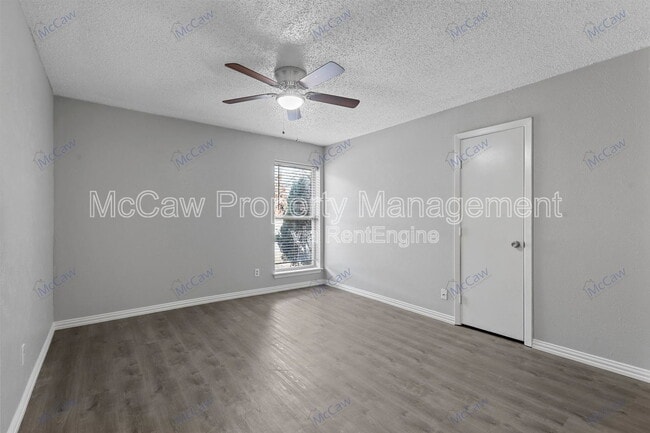 Building Photo - 4300 Segura Ct N