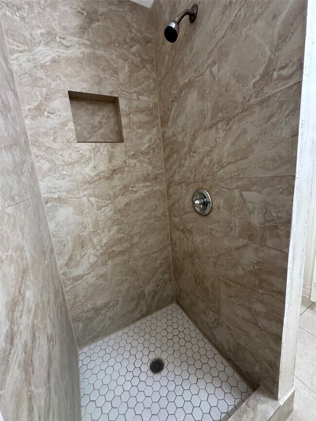 Building Photo - 3826 Botany Ln