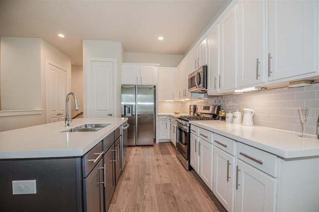Building Photo - 1106 Olivier Ln