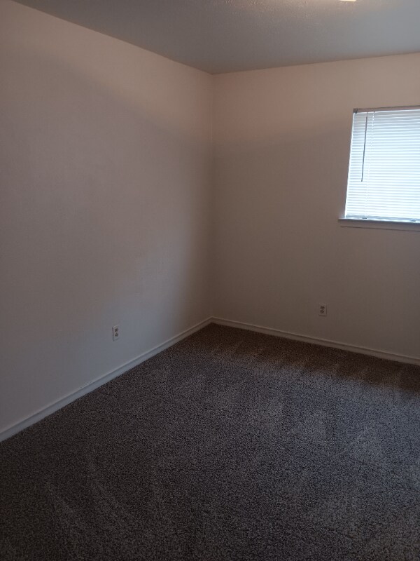 Building Photo - 2746 Meadow Gate Ln