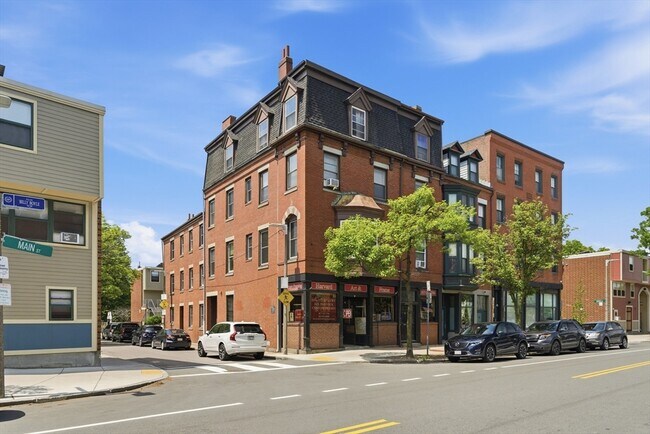 Building Photo - 250-252-252 Main St