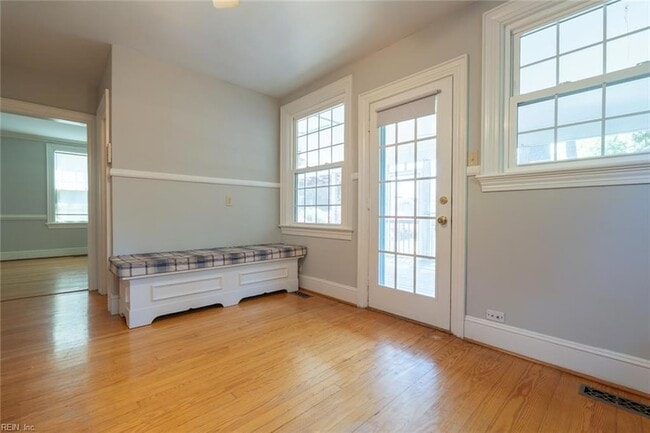 Building Photo - 621 Butler Ave