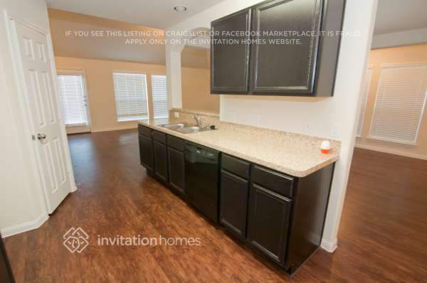 Building Photo - 2528 Open Range Dr