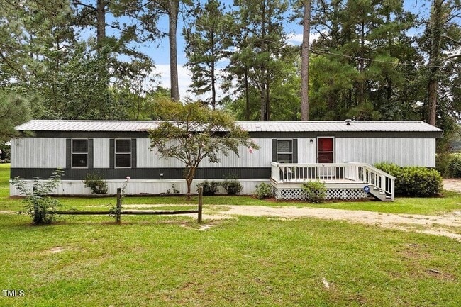 Building Photo - 10317 Giles Rd