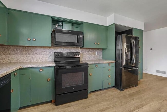 Building Photo - 216 Diana Dr