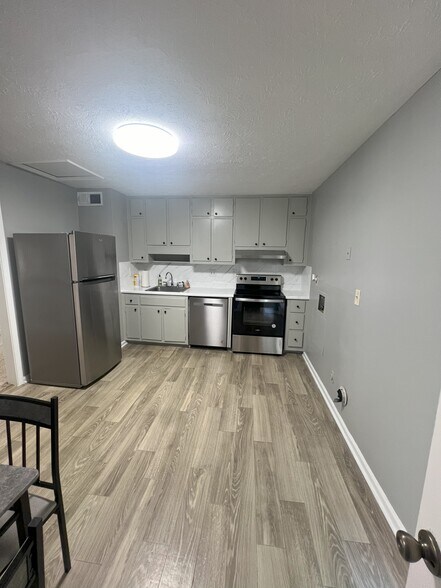 Building Photo - 393 Stone Mountain St