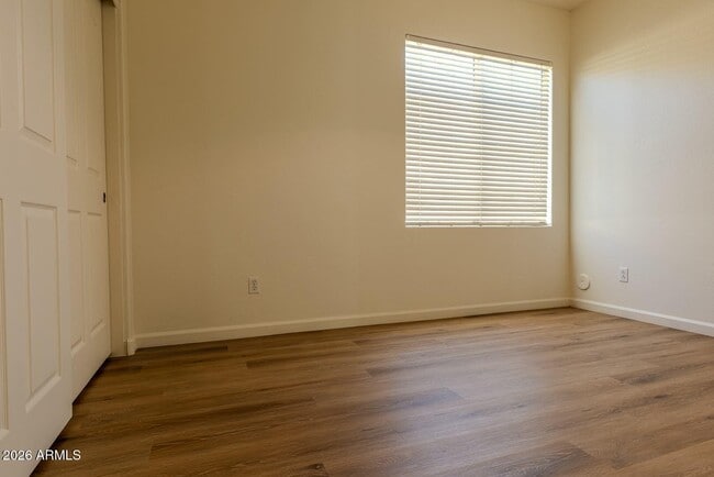 Building Photo - 2051 E Carla Vista Dr